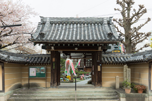 興徳寺　山門